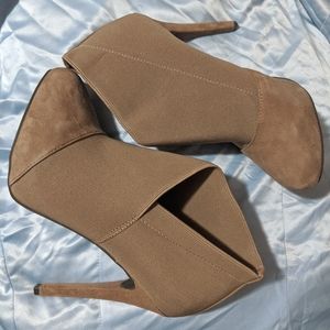 Jessica Simpson heeled boots